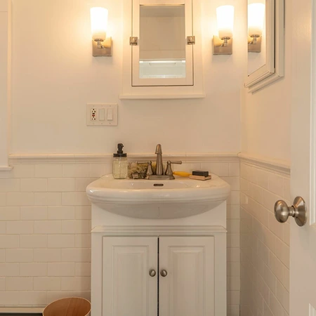Textured wall feature