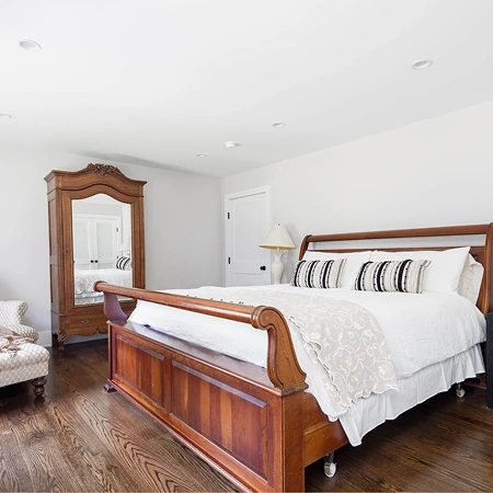 Bedroom with windows
